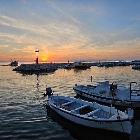 Apartmani Mirona - Tučepi Buitenkant foto