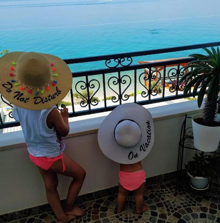 Apartmani Mirona - Tučepi Buitenkant foto